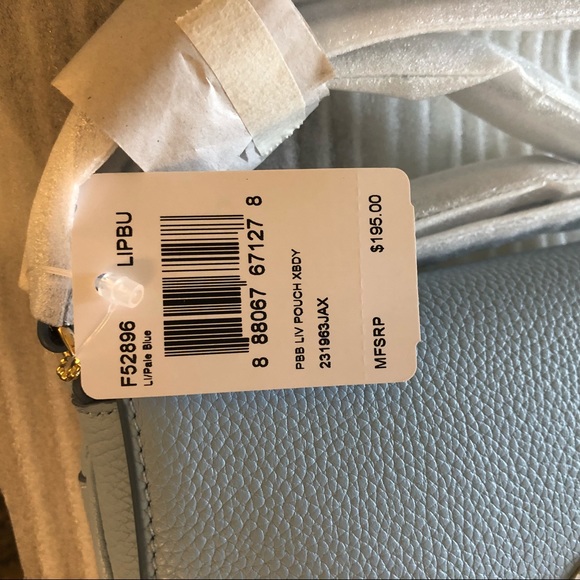 ⭐️NWT COACH LIV POUCH CROSSBODY🌟 - Picture 4 of 8